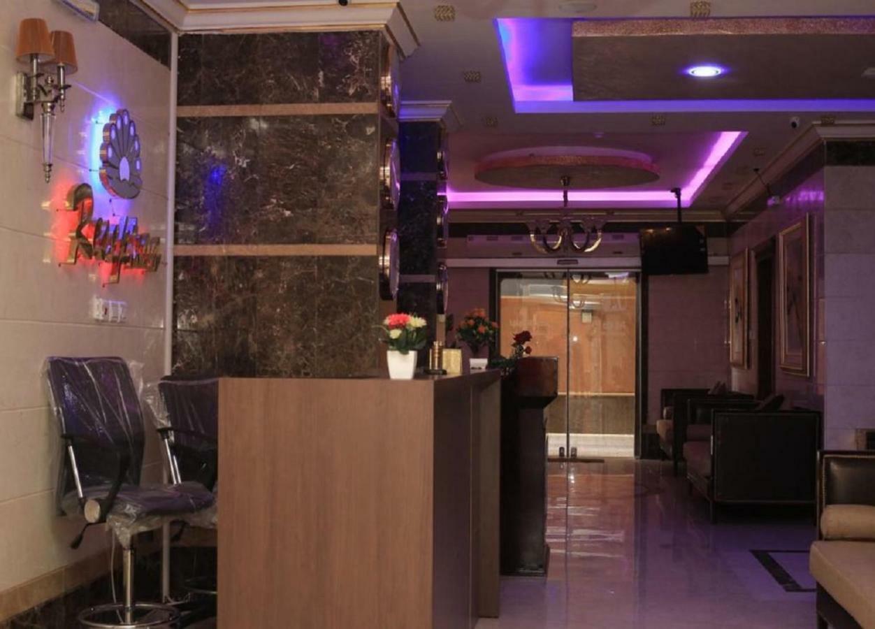 The 40Th Pearl Hotel Suites เจดดาห์ ภายนอก รูปภาพ