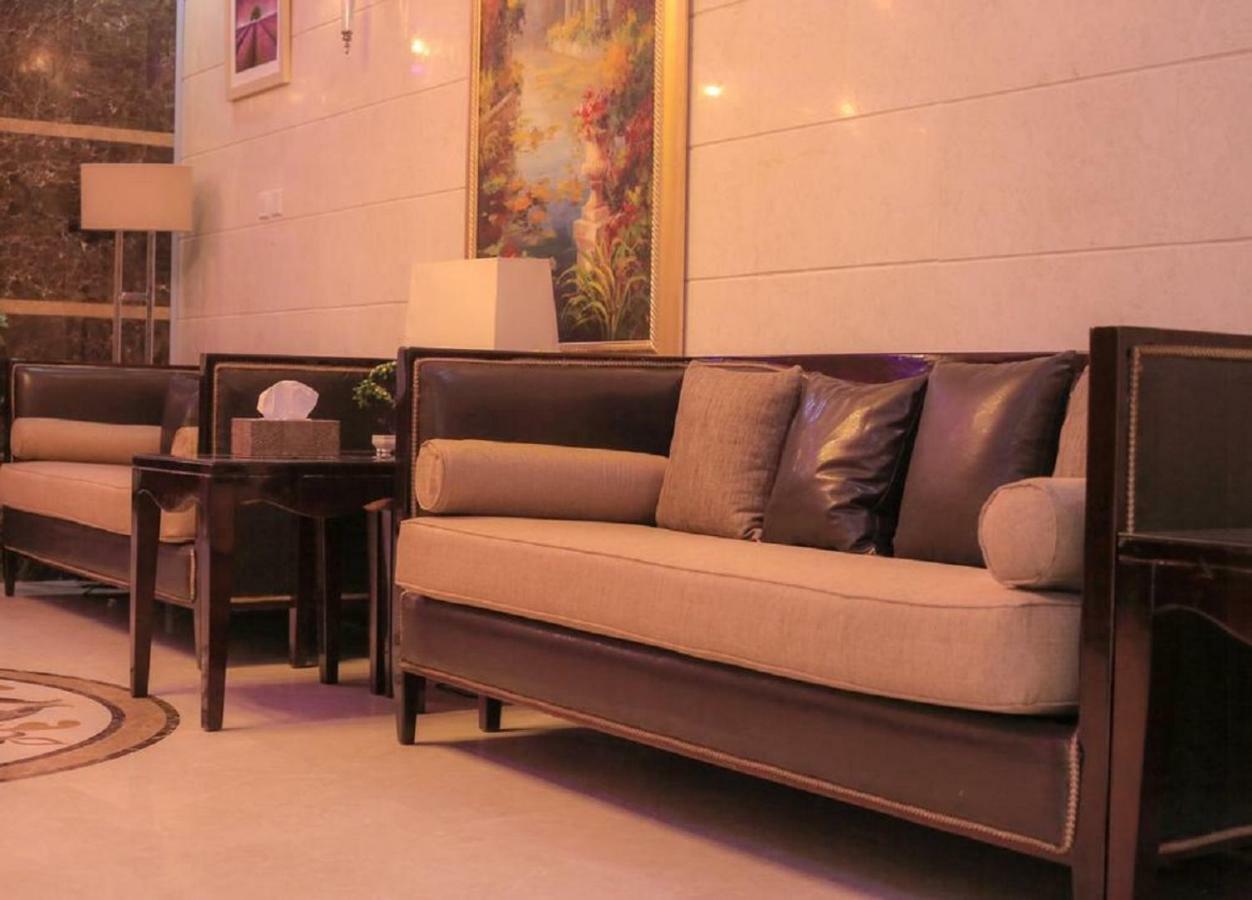 The 40Th Pearl Hotel Suites เจดดาห์ ภายนอก รูปภาพ