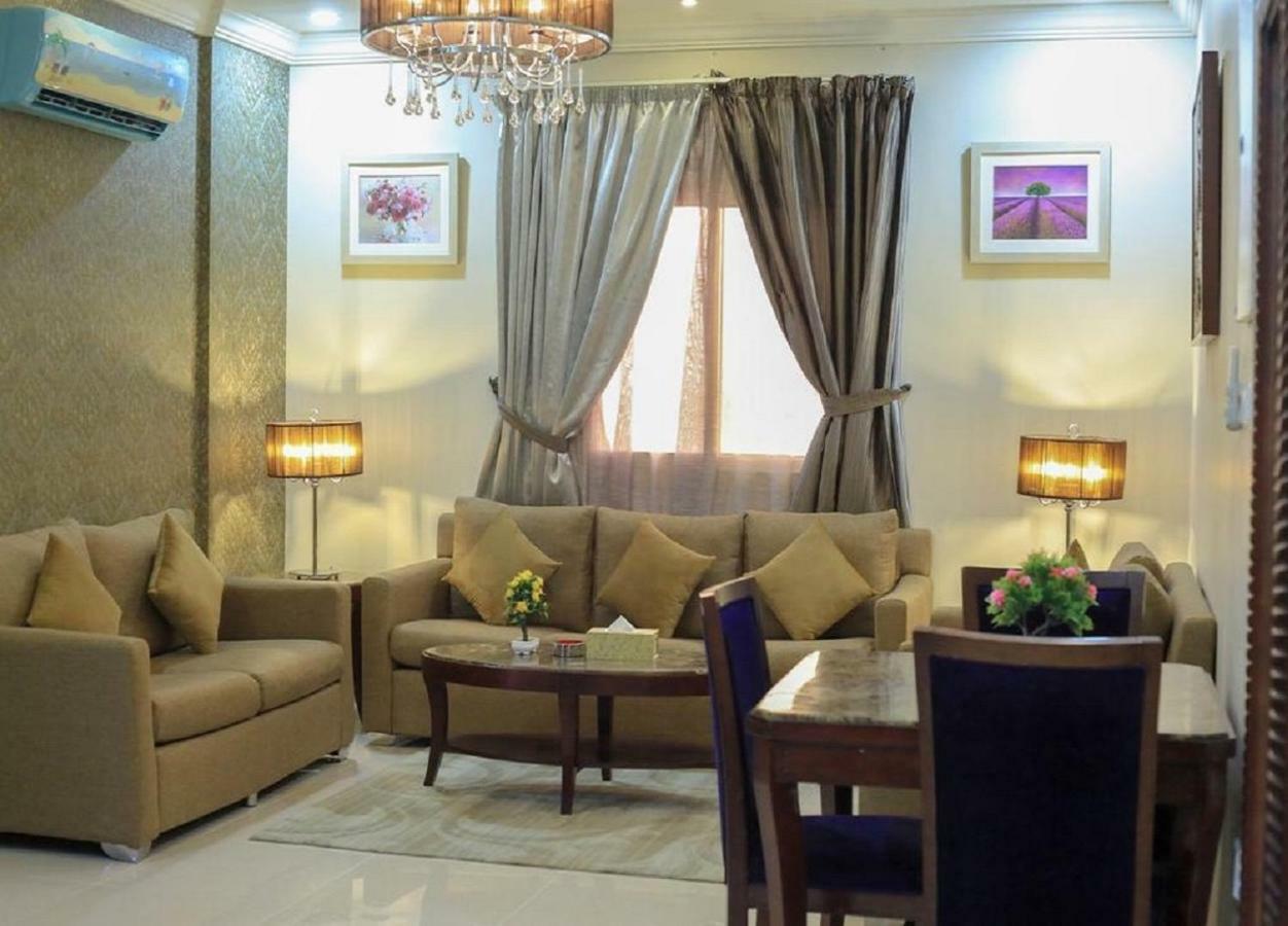 The 40Th Pearl Hotel Suites เจดดาห์ ภายนอก รูปภาพ