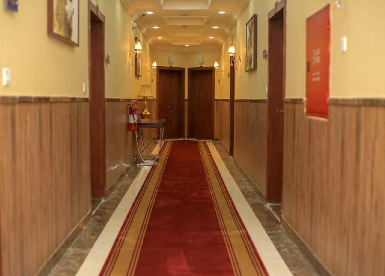 The 40Th Pearl Hotel Suites เจดดาห์ ภายนอก รูปภาพ